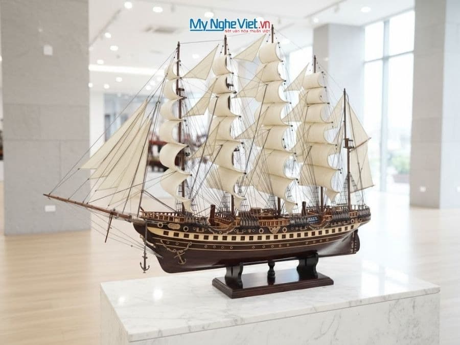 France II 31-Inch Natural Wood Model | Classic Cargo Vessel Elegance